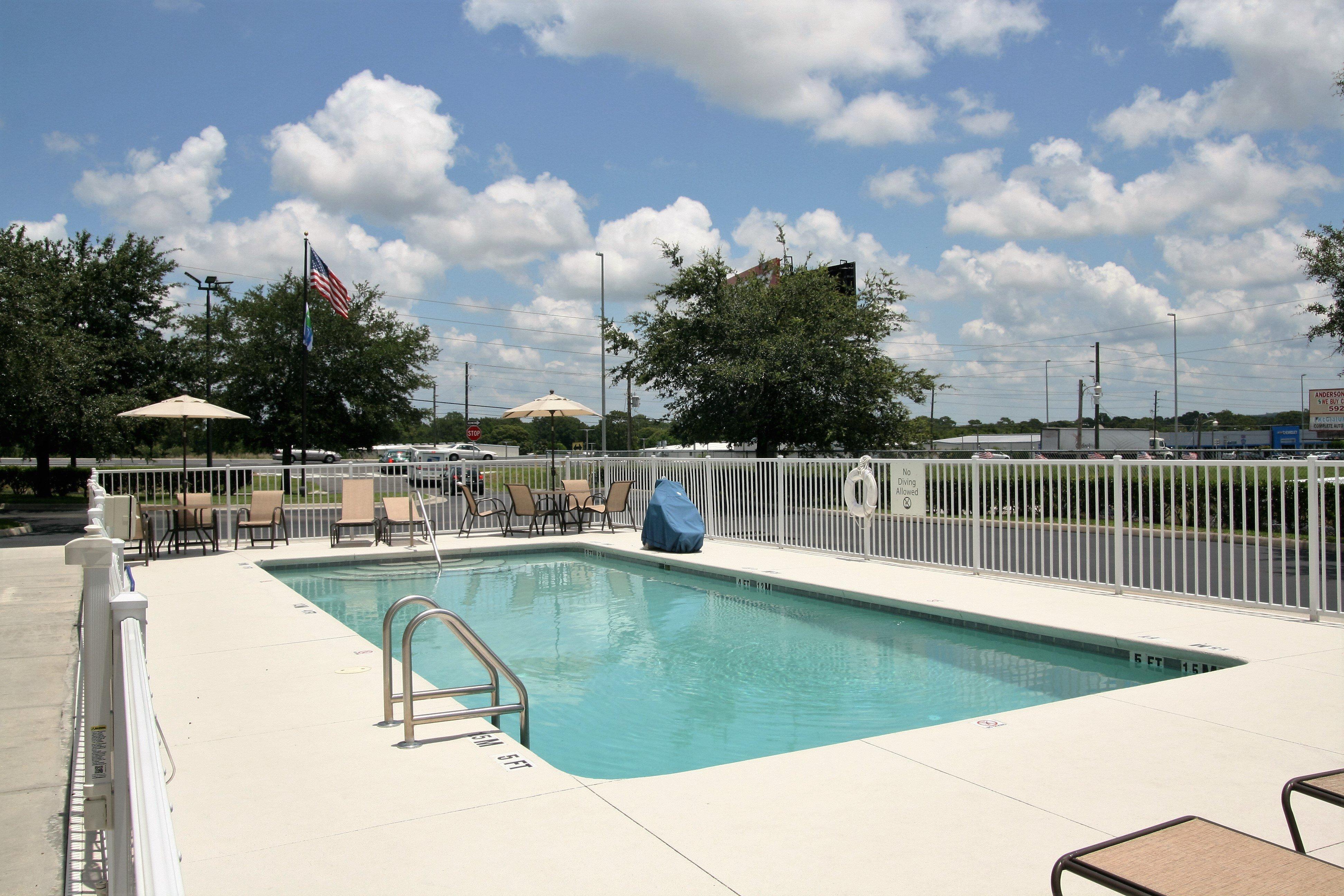 Holiday Inn Express Hotel & Suites Brooksville West, An Ihg Hotel Dış mekan fotoğraf